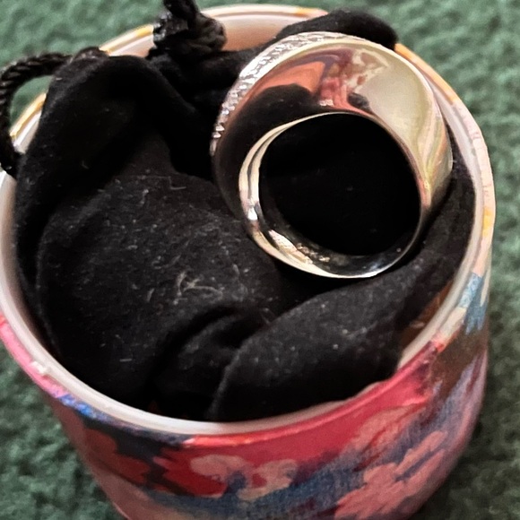 14k White Gold Wave Diamond Pinky Ring. Size 4. - Picture 3 of 6